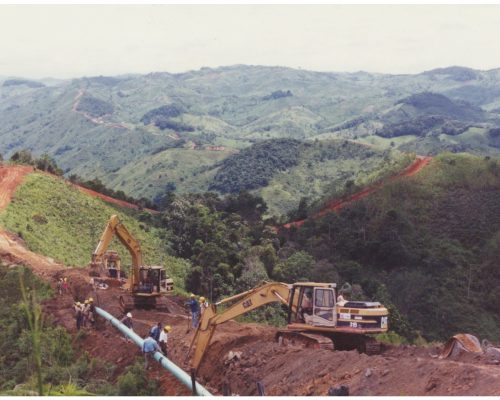 1993 En 1993 se obtuvo de la Nación la concesión para construir y operar el gasoducto Sebastopol - Medellín y prestar el servicio público de transporte de gas por un periodo de 50 años.
