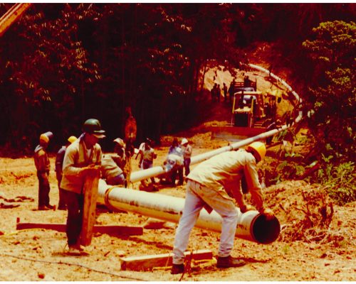 1993En 1993 se obtuvo de la Nación la concesión para construir y operar el gasoducto Sebastopol - Medellín y prestar el servicio público de transporte de gas por un periodo de 50 años.